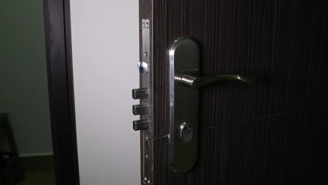 Beneficios de instalar cerraduras inteligentes en tu vivienda: consejos de un cerrajero a domicilio